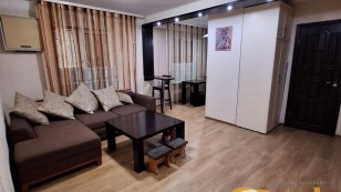 Продаж  Квартира  вул. Комарова, Комунарський, Запоріжжя