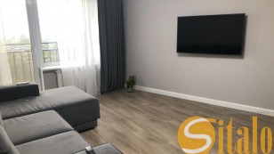 Продам трикімнатну квартиру з новим  ремонтом. Космос.