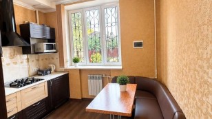 Продаж 2к квартири по вул. Олександрівська біля ТЦ Palmira Plaza