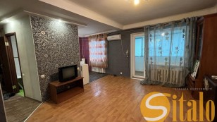 Двокімнатна з ремонтом на Космосі.