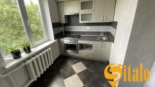 Продаж 2к квартири 51 кв. м  на вул. Андрія Первозванного Вишенька