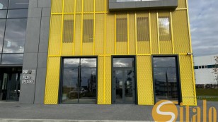 Фасадне,  офісне. виробничо  складське приміщення по вулиці Зелена, місто Львів