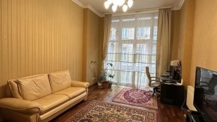 Продаж 2кімнатної квартири у Австрійському будинку по вулиці Кониського, місто Львів