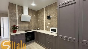 Продаж 1 кім квартири в новобудові з ремонтом