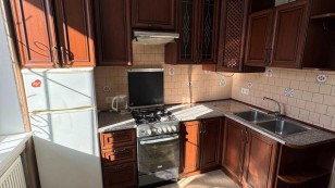 1 кімнатна квартира з ремонтом по вулиці Героїв Упа