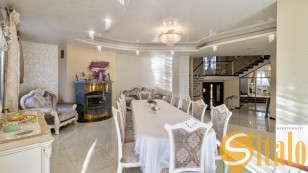 Будинок з евроремонтом, Винники, Львів