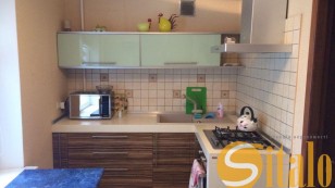 Однокімнатна на Південному з ремонтом.