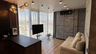 Продаж 1 кім квартири з ремонтом в центрі