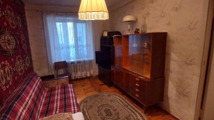 Продаж 2х квартири вул. Поштова.