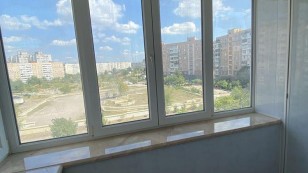 Трикімнатна на 3 Південному  у гарному стані.