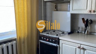 2кімнатна квартира біля метро Дорогожичі  заходь і живи.